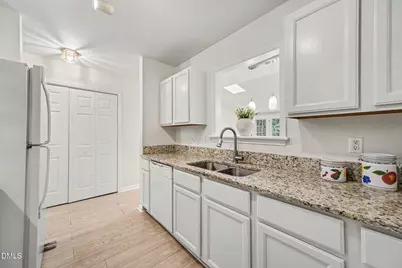 302 Standish Drive, Chapel Hill, NC 27517 - Photo 8