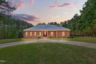 3400 Queen Ann Dr, Clayton, NC 27527 - Photo 2