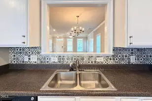 7754 ACC Blvd, Raleigh, NC 27617 - Photo 16