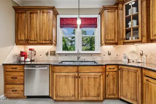 6909 Darcy Ln, Raleigh, NC 27606 - Photo 22