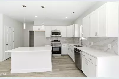 805 Lakeside Avenue, Burlington, NC 27217 - Photo 8