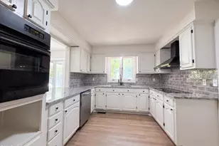 108 Oak St, Pine Level, NC 27568 - Photo 8