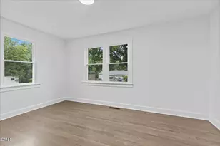 157 N Elizabeth St, Henderson, NC 27536 - Photo 10