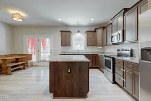211 W Lewis St, Four Oaks, NC 27524 - Photo 14