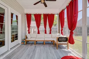 211 W Lewis St, Four Oaks, NC 27524 - Photo 22
