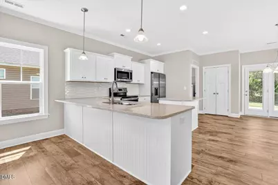 706 S Pollock Street, Selma, NC 27576 - Photo 8
