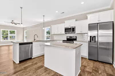 706 S Pollock Street, Selma, NC 27576 - Photo 12