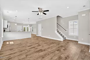 706 S Pollock St, Selma, NC 27576 - Photo 6