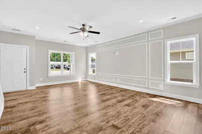 706 S Pollock Street, Selma, NC 27576 - Photo 8
