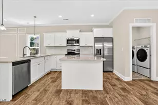 706 S Pollock St, Selma, NC 27576 - Photo 10