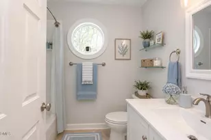 323 Columbia Pl E, Chapel Hill, NC 27516 - Photo 14