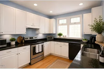 323 Columbia Place E, Chapel Hill, NC 27516 - Photo 4