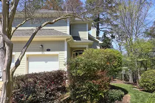 323 Columbia Pl E, Chapel Hill, NC 27516 - Photo 18
