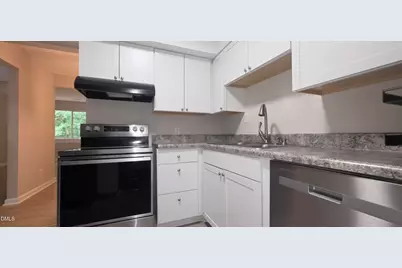220 Elizabeth Street #A18, Chapel Hill, NC 27514 - Photo 4