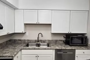 220 Elizabeth St, Chapel Hill, NC 27514 - Photo 2