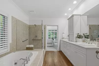 90028 Hoey, Chapel Hill, NC 27517 - Photo 30