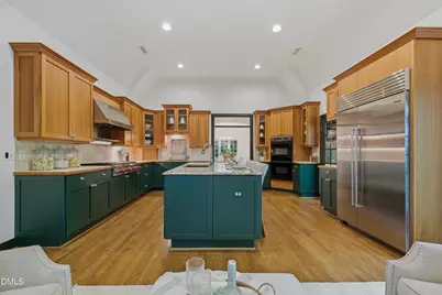 90028 Hoey, Chapel Hill, NC 27517 - Photo 16