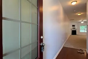 202 Cypress Hill Ln, Holly Springs, NC 27540 - Photo 2