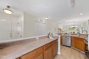 102 Anamoor Dr, Cary, NC 27513 - Photo 14