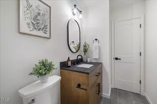 701 E Lavender Ave, Durham, NC 27704 - Photo 32