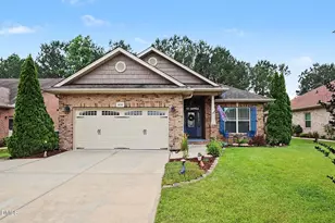 608 Sippihaw Oaks Dr, Fuquay Varina, NC 27526 - Photo 2