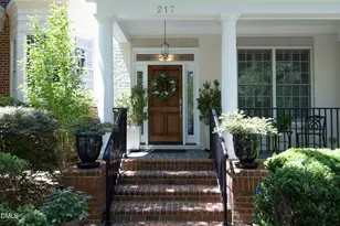 217 Oval Park Pl, Chapel Hill, NC 27517 - Photo 2