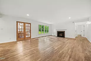 213 Hillsborough St, Chapel Hill, NC 27514 - Photo 4
