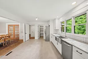 213 Hillsborough St, Chapel Hill, NC 27514 - Photo 8