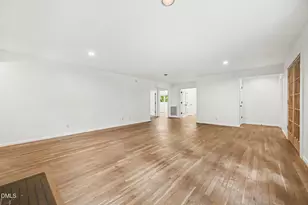 213 Hillsborough St, Chapel Hill, NC 27514 - Photo 10