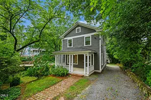217 Hillsborough St, Chapel Hill, NC 27514 - Photo 1