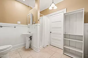 217 Hillsborough St, Chapel Hill, NC 27514 - Photo 16