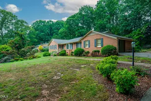 806 Cliftwood Dr, Siler City, NC 27344 - Photo 2