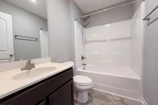 1805 Shady Knoll Ln, Fayetteville, NC 28314 - Photo 14