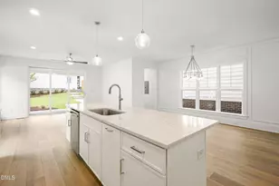 726 Powell Dr, Raleigh, NC 27606 - Photo 10