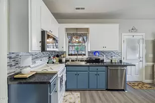 304 Sandy Knob Ln, Rocky Mount, NC 27803 - Photo 10