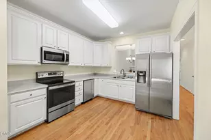 245 Hbr Crk Dr, Cary, NC 27511 - Photo 8