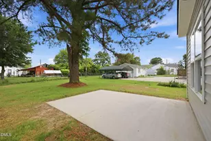 306 S Washington Ave, Dunn, NC 28334 - Photo 24