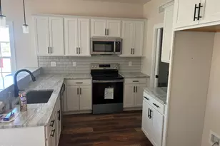 306 S Washington Ave, Dunn, NC 28334 - Photo 6
