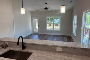 306 S Washington Ave, Dunn, NC 28334 - Photo 8