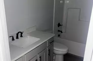 306 S Washington Ave, Dunn, NC 28334 - Photo 8