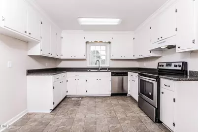 870 Abbott Road, Henderson, NC 27537 - Photo 2