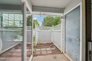 4900 Avenida Del Sol Dr, Raleigh, NC 27616 - Photo 8