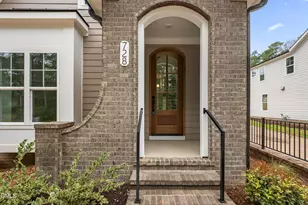 728 Powell Dr, Raleigh, NC 27606 - Photo 2