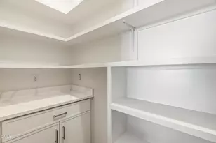 728 Powell Dr, Raleigh, NC 27606 - Photo 20