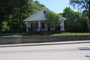 546 E Front St, Clayton, NC 27520 - Photo 2