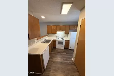 2905 Faversham Place, Raleigh, NC 27604 - Photo 6