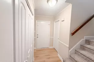 104 Arbuckle Ln, Cary, NC 27511 - Photo 8