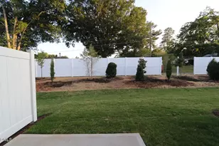 5026 Silver Brk Rd, Durham, NC 27703 - Photo 12