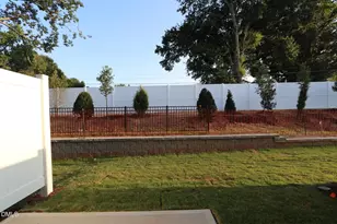 5102 Silver Brk Rd, Durham, NC 27703 - Photo 8