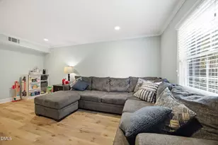 1250 Jamestown Ct, Cary, NC 27511 - Photo 4